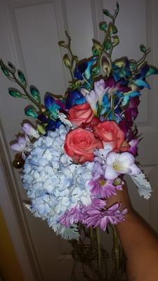 Beach brides bouquet