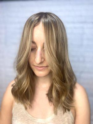 Fresh Fall HairCut and Calm blonde with neutral
And cool tones.