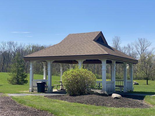 Covered shelter to eat lunch