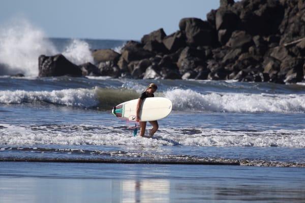 Learning to surf in warm water