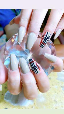 Nails 2000