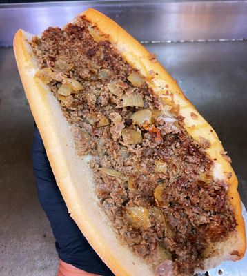 Cheesesteak wit Fried onions - chopped not sliced