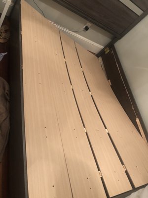 Broken bed frame after 4 months. Don't not buy from here.