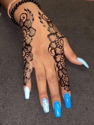 Miracle Nails always do a great job on my nails!   Henna done by Dom Sol Henna Creations and Body Art