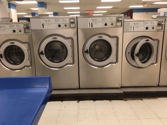 Triple washers to the left & right ($3) & the giant/quad washers in the middle ($4)