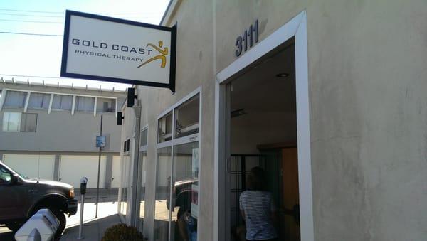 The outside of Gold Coast Physical Therapy