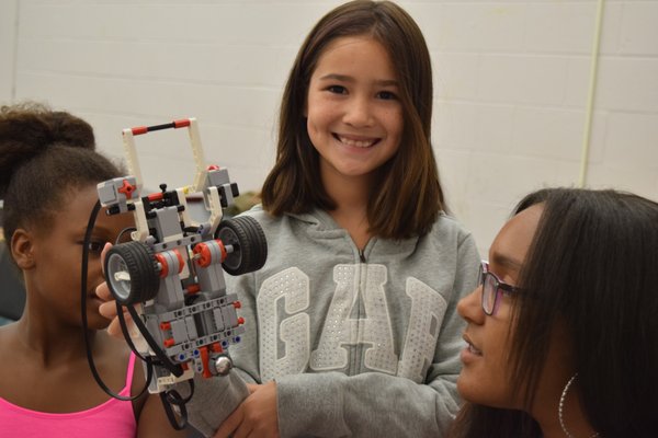 Lego Mindstorms at Wow Science tech camp