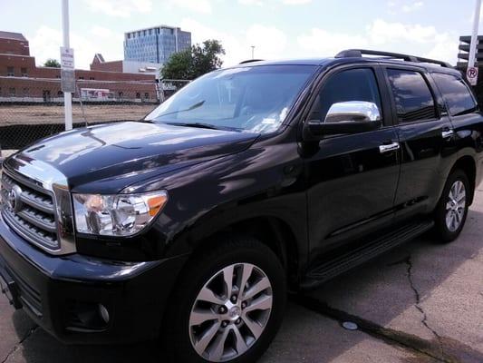 Luxurious And Spacious Toyota Sequoia SUV For Your Riding Pleasure.