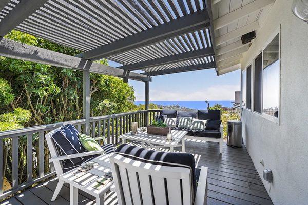 Great deck for relaxing and ocean viewing!