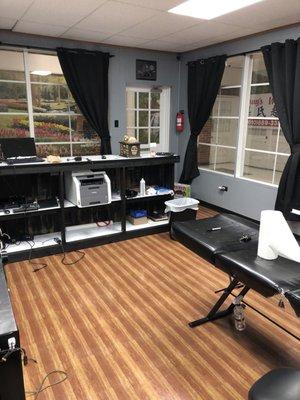 Private tattoo studio located in Malvern Pa. Relaxed sterile environment where you can work with your artist one on one.