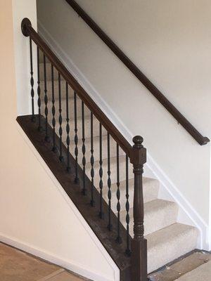 Handrail with Roth iron spindles