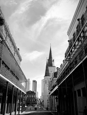 Dark Tales And Haunted Trails Of The French Quarter