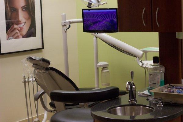 Evolution Dentistry 7539 North State Road 7,  Parkland, Florida 33073 (954) 255-8055 http://parklandevolutiondental.com/