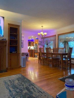 CLEAN DINNING ROOM.