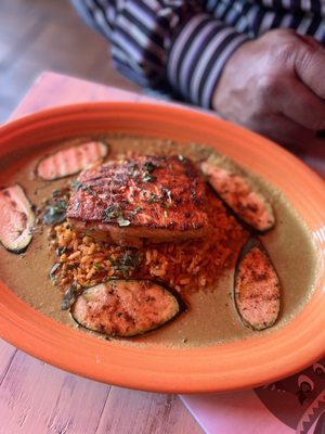 Salmon with grilled vegetables and rice