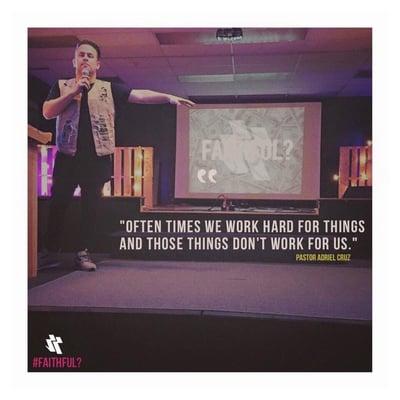 Pastor Adriel Cruz