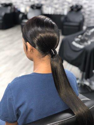 Extended ponytail with swoop