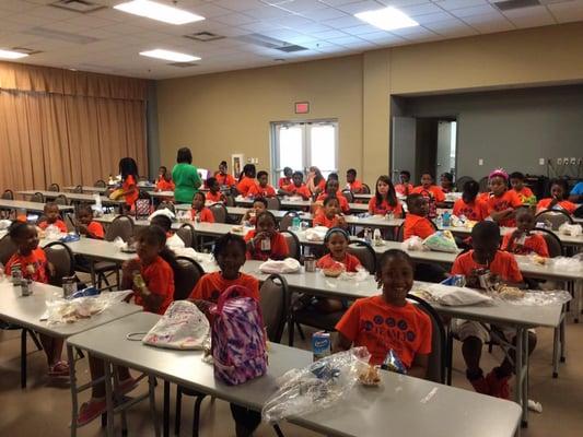 Students eating lunch at the safety museum.