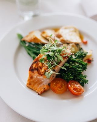 Salmon and chicken dinner served at a wedding at The View At Pepperrell Cove