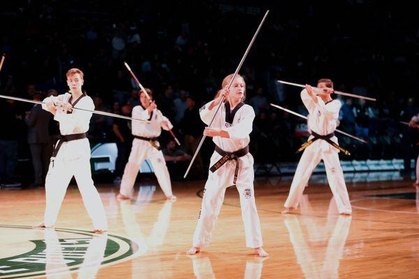 Milwaukee Bucks Kids  Halftime Performance