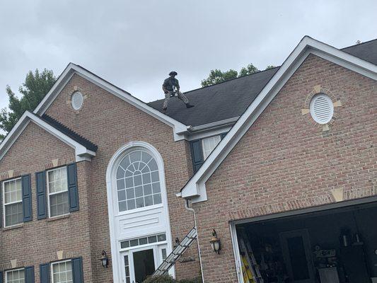 Roof Alert!!!!Thanks so much BLACKSUN ROOFING LLC. I love my new roof. The best in the DMV