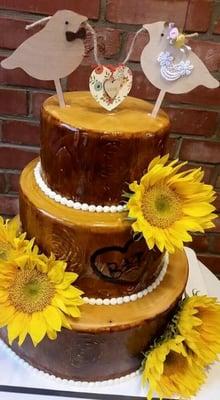 Tree stump wedding cake