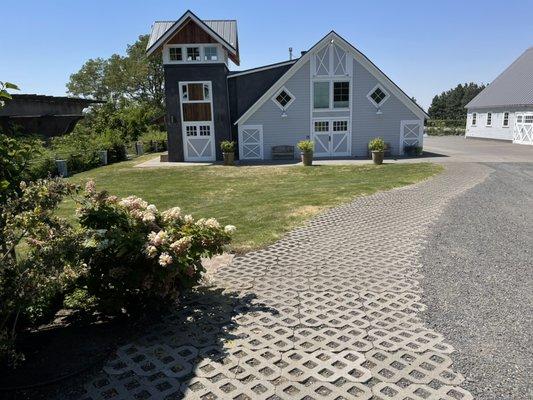 The pathway to the tasting room at Abaja.