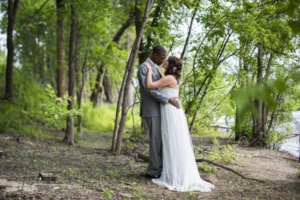 Minneapolis wedding photography at  Reidel Farm Estates in Minneapolis, Minnesota.