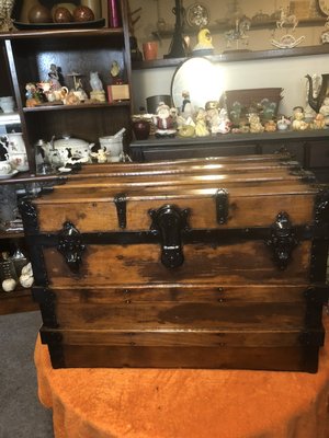 Antique refurbished trunk inside full lined in red velvet $150