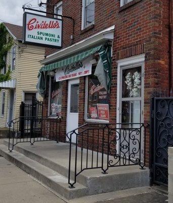 Civitello's is a classic must-visit in Little Italy, on Jay Street in Downtown Schenectady. Super excited to visit again soon!