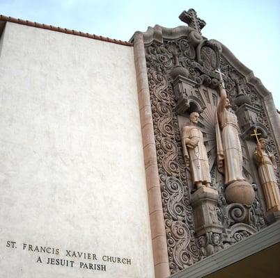 Statuary of the church facade: St. Francis Xavier flanked by Fr. Eusebio Kino and Fr. Junipero Serra