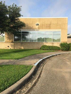 Sweeny Family Dental building