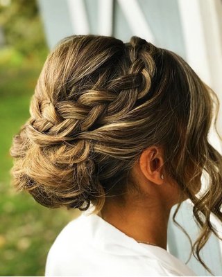 Bridal hair by Michelle.