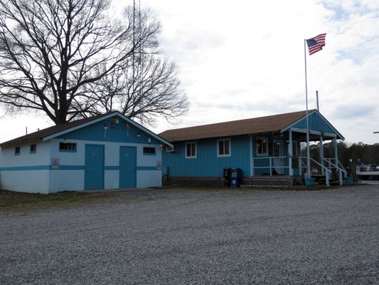 Restrooms and the check in building at Buzzards Point Marina.