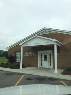 Front entrance to Post Office, Galloway, Oh.