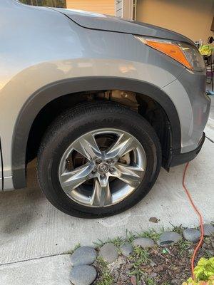 clean wheels with tire dressing