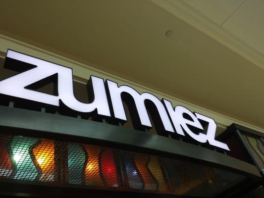 Zumiez