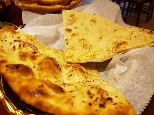 Garlic naan