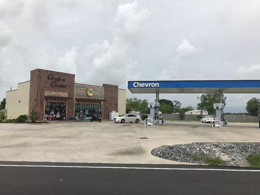 Exterior: Grab-N-Geaux 6830 Tom Hebert Road, Lake Charles LA, 70607