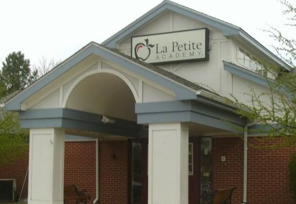 La Petite Academy