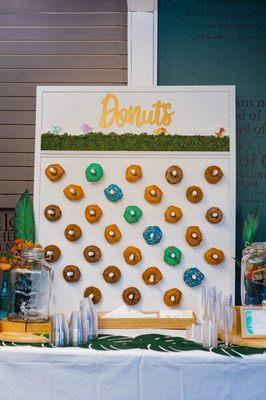 Had so much fun making this donut wall for this cute Dinosaur Baby shower!