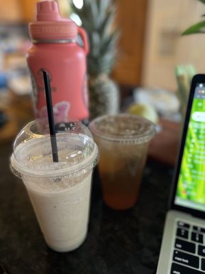 Lemon cake smoothie and tea