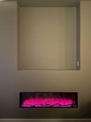 Electric fireplace with mantel