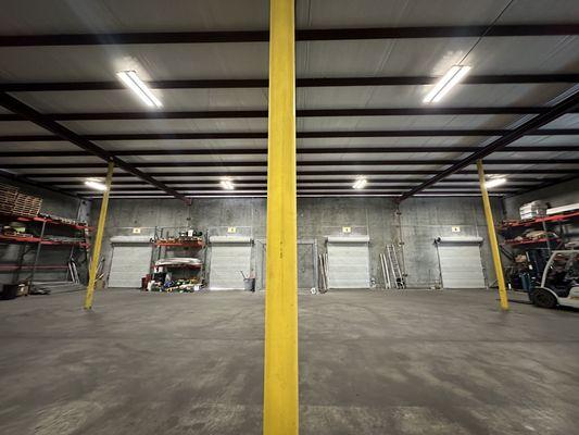 Cross dock and warehouse solutions