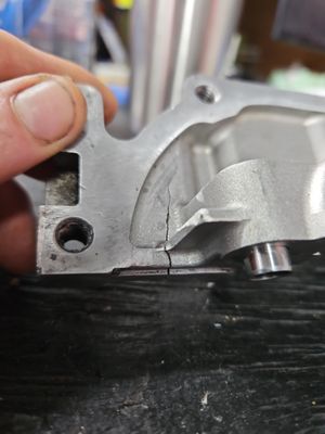 Crack in cam housing on 17 subaru wrx