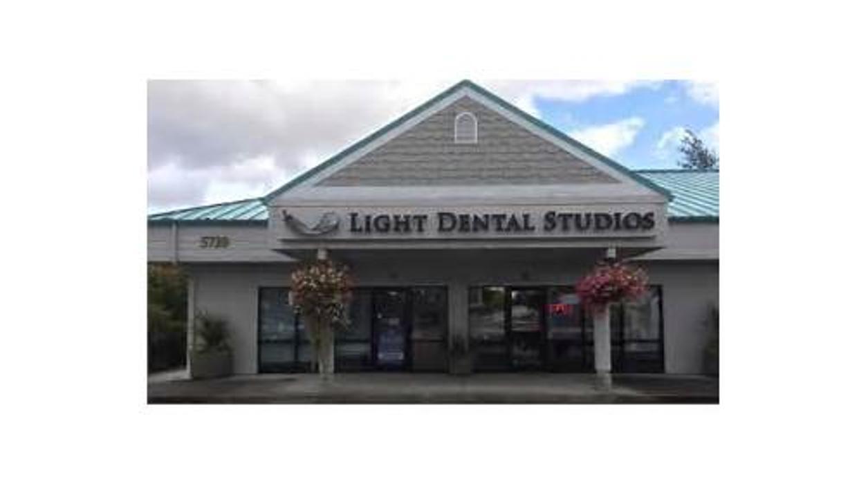 Light Dental Studios of Ruddell Road