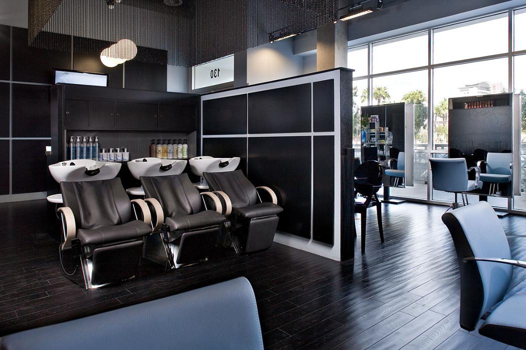 Globe Salon