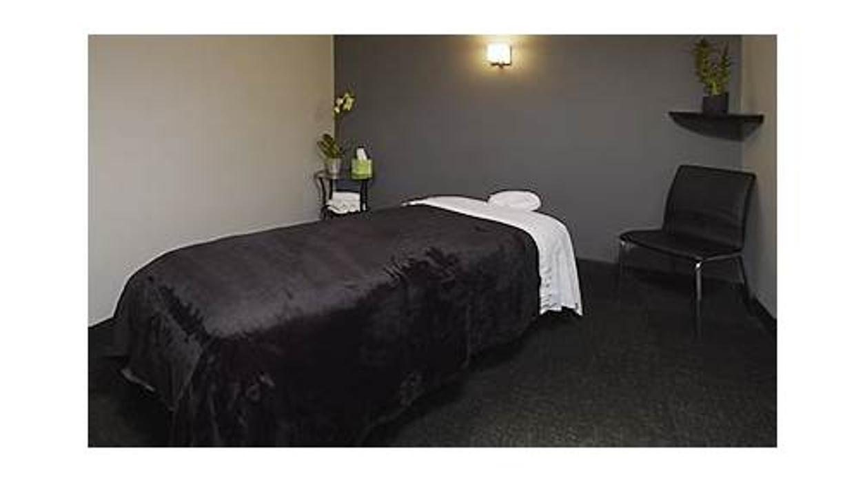 Massage Addict | Edmonton Northwest