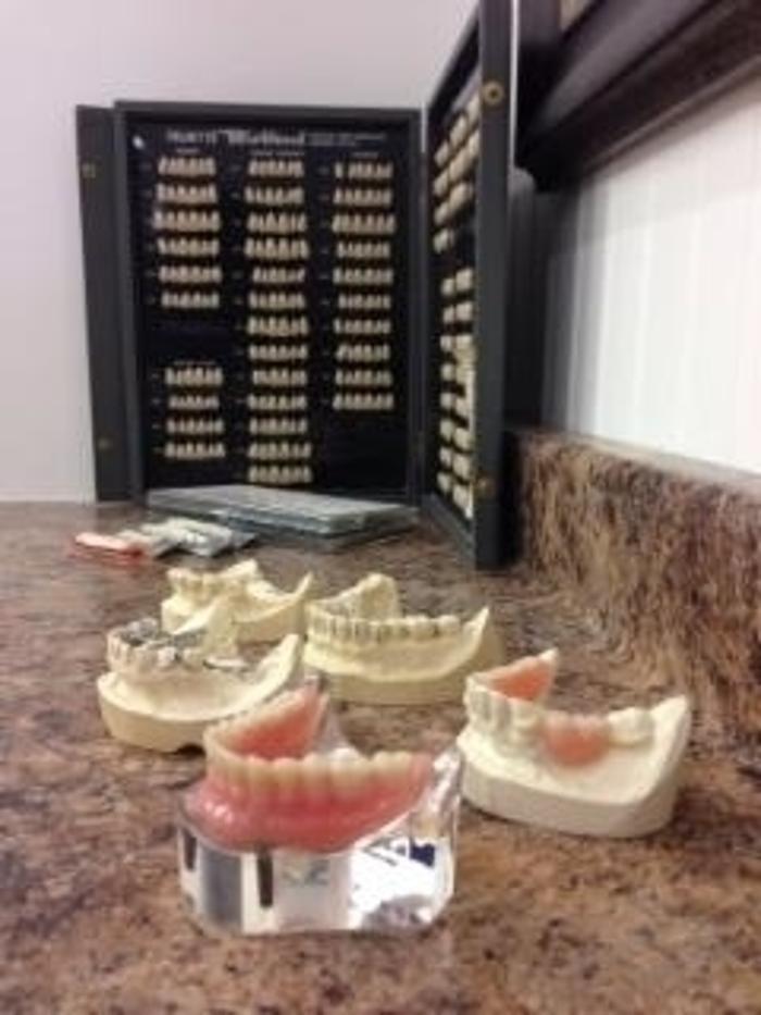 Allen Brentwood Denture Clinic