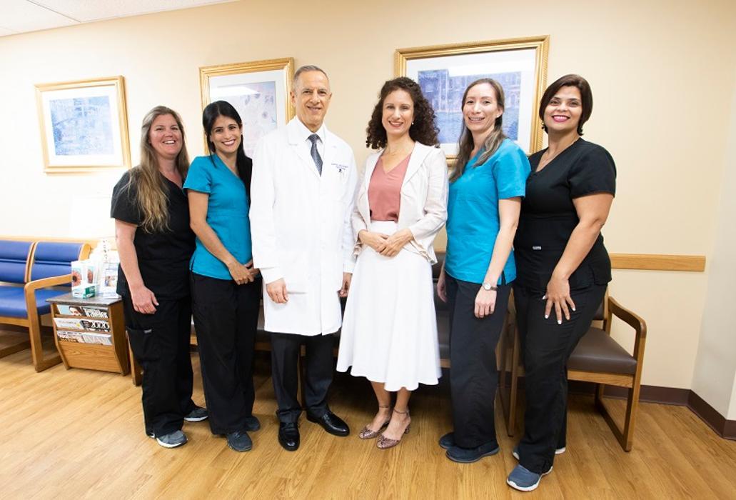 Palm Beach Eye Center: Khouri George G MD